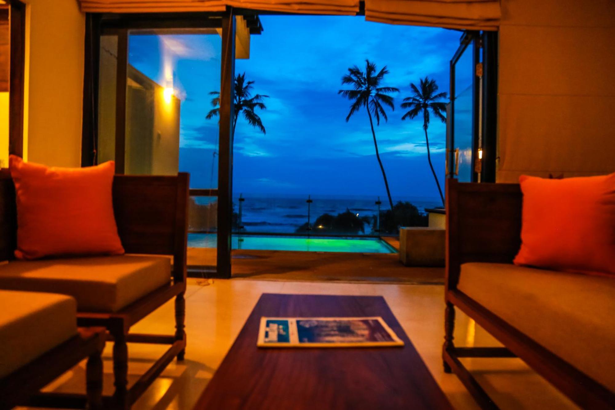 Grand Beach Wadduwa Bagian luar foto