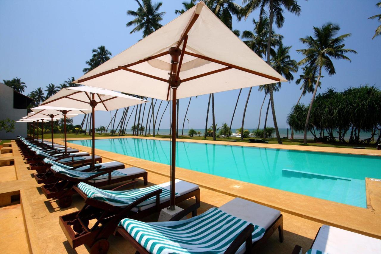 Grand Beach Wadduwa Bagian luar foto
