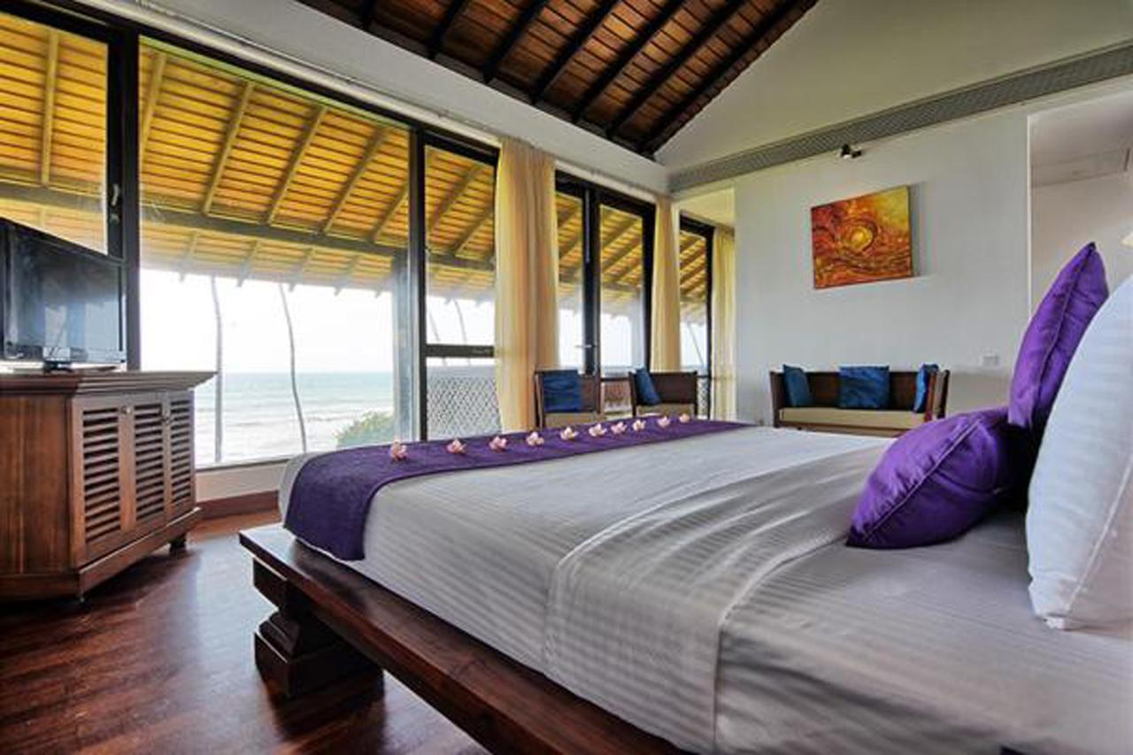 Grand Beach Wadduwa Bagian luar foto