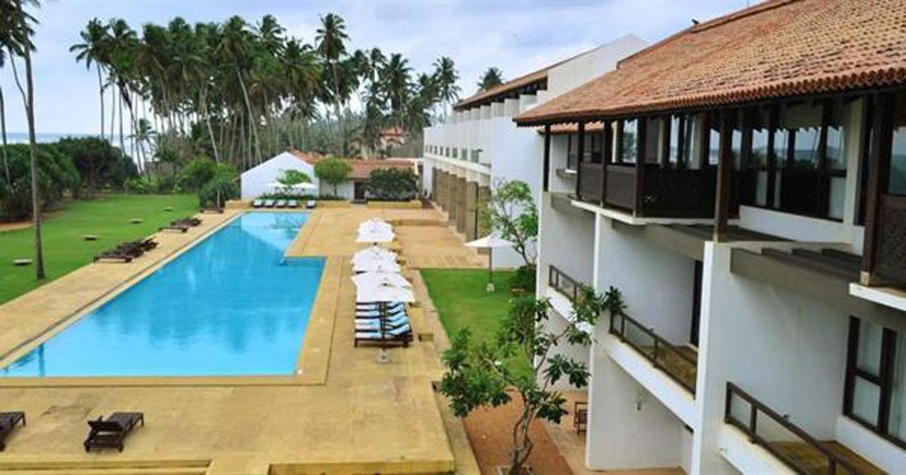 Grand Beach Wadduwa Bagian luar foto