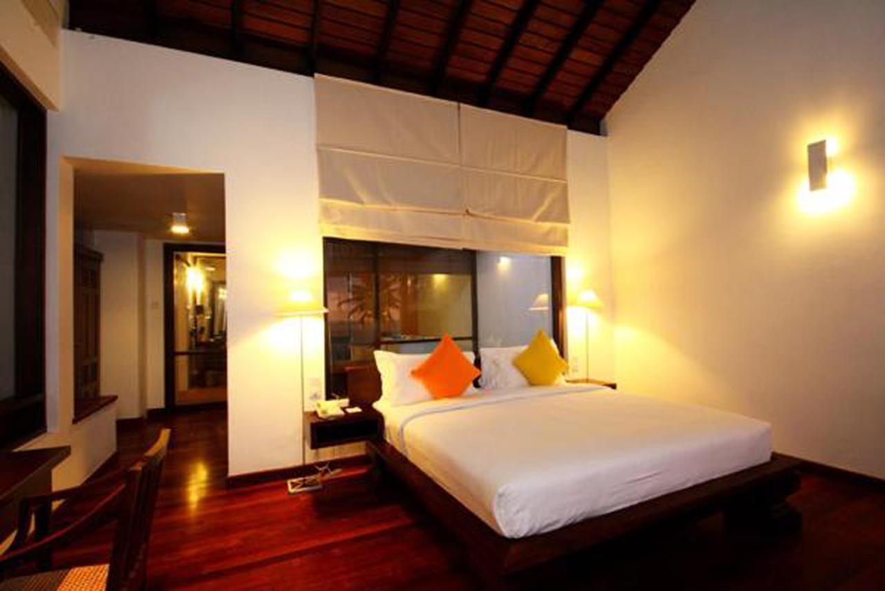 Grand Beach Wadduwa Bagian luar foto